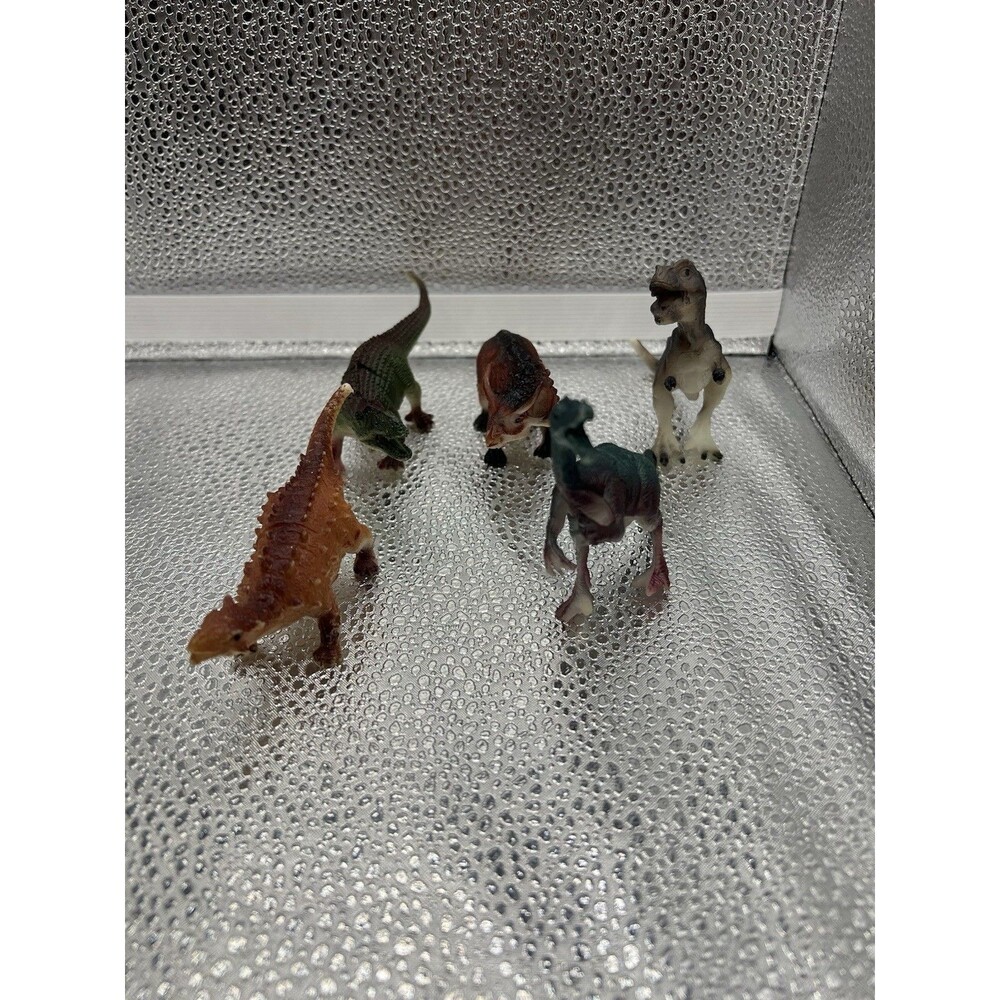 Lot of 5 Jurassic World Dinos Mattel, Raptor, Triceratops, etc.